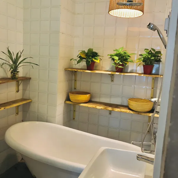 1-Bedroom Apartment 80m2 with private garden in Dakao, D1 