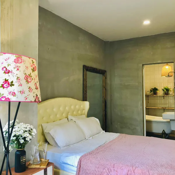 1-Bedroom Apartment 80m2 with private garden in Dakao, D1 