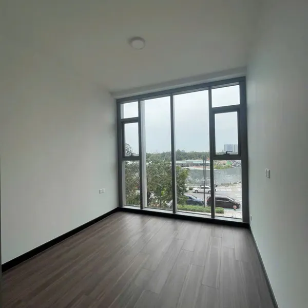 3-bedroom apartment for rent | Empire City | Unfurnished