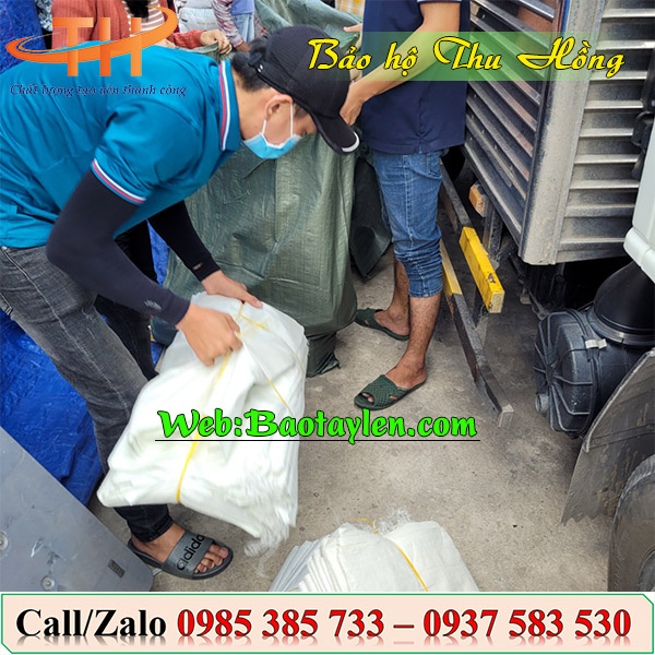 >>>Nhân viên Thu Hồng soạn đơn 10.000 cái bao tải đi giao cho khách >>>Nhân viên Thu Hồng soạn đơn 10.000 cái bao tải đi giao cho khách