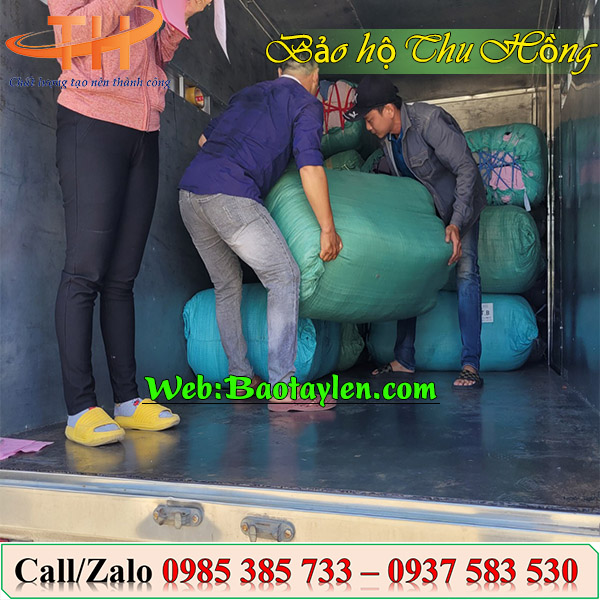 >Thu Hồng giao 500 ký vải lau giá rẻ đi Đồng Nai< >Thu Hồng giao 500 ký vải lau giá rẻ đi Đồng Nai<