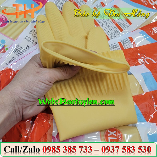 “Găng tay có se viền và gai chống trơn rất tốt” “Găng tay có se viền và gai chống trơn rất tốt”