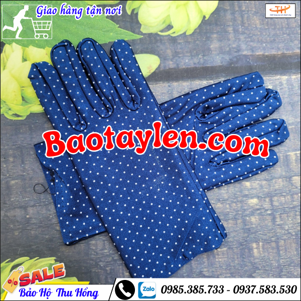 Găng tay chống nắng họa tiết chấm bi. Găng tay chống nắng họa tiết chấm bi.