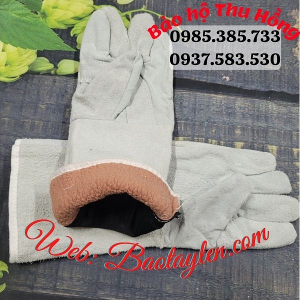 >>Lớp lót lông mềm mại, dày dặn chống đau tay khi sử dụng. >>Lớp lót lông mềm mại, dày dặn chống đau tay khi sử dụng.