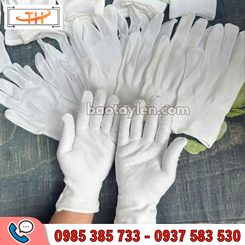 Găng tay chống cắt màu trắng hàng chuẩn sẵn tại Thu Hồng Găng tay chống cắt màu trắng hàng chuẩn sẵn tại Thu Hồng