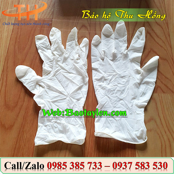 >Găng tay y tế TTGlove có bột màu trắng< >Găng tay y tế TTGlove có bột màu trắng<