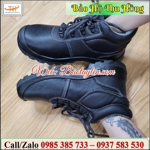 Giày có nhiều size phù hợp với cỡ chân của cả nam và nữ. Giày có nhiều size phù hợp với cỡ chân của cả nam và nữ.