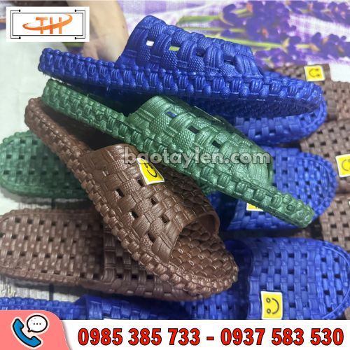 Dép lỗ mặt cười hàng sẵn tại kho Thu Hồng Dép lỗ mặt cười hàng sẵn tại kho Thu Hồng