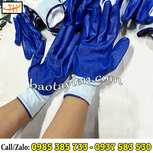 Găng tay phủ sơn phù hợp cho nhiều cỡ tay Găng tay phủ sơn phù hợp cho nhiều cỡ tay