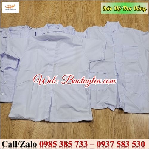 Địa chỉ chuyên áo bảo hộ - áo blouse trắng, áo dược sĩ giá gốc. Địa chỉ chuyên áo bảo hộ - áo blouse trắng, áo dược sĩ giá gốc.