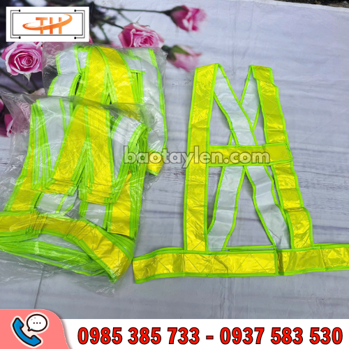 Áo dây phản quang gọn nhẹ, dễ khoác nhanh khi làm việc Áo dây phản quang gọn nhẹ, dễ khoác nhanh khi làm việc