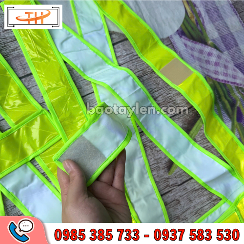 Áo dây phản quang thiết kế dạng dán tiện lợi Áo dây phản quang thiết kế dạng dán tiện lợi
