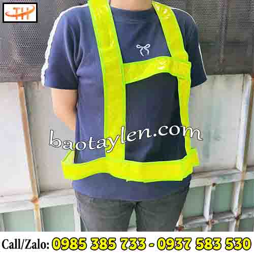 Áo dây phản quang dễ mặc, dễ tháo, không lo vướng Áo dây phản quang dễ mặc, dễ tháo, không lo vướng