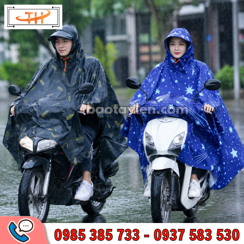 Áo mưa cánh dơi cho khả năng che phủ rộng, không lo bị thấm ướt khi di chuyển dưới trời mưa Áo mưa cánh dơi cho khả năng che phủ rộng, không lo bị thấm ướt khi di chuyển dưới trời mưa