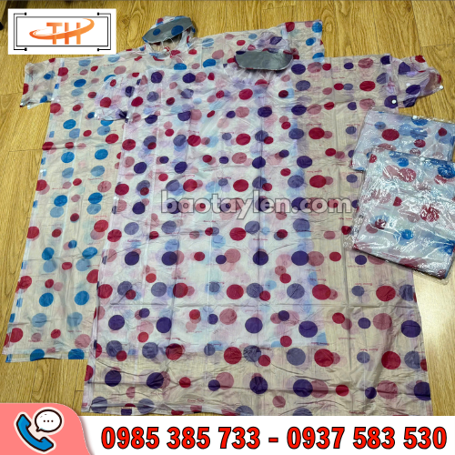 Áo mưa cánh dơi chấm bi Áo mưa cánh dơi chấm bi