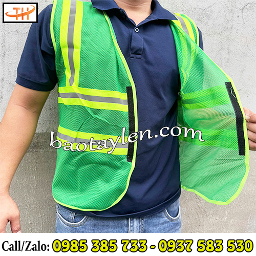 Áo phản quang dạng lưới dễ dàng nhìn thấy được người lao động trong bóng tôi Áo phản quang dạng lưới dễ dàng nhìn thấy được người lao động trong bóng tôi