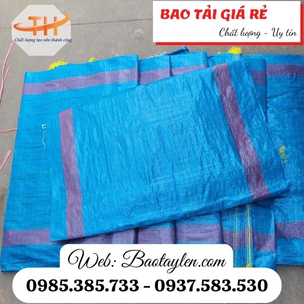 >>Bao tải đựng 100 ký màu xanh dương. >>Bao tải đựng 100 ký màu xanh dương.