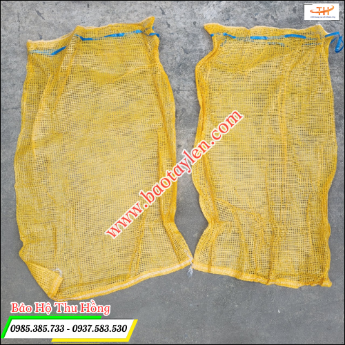 Bao tải đựng rau quả nông sản có dây cột đầu bao. Bao tải đựng rau quả nông sản có dây cột đầu bao.