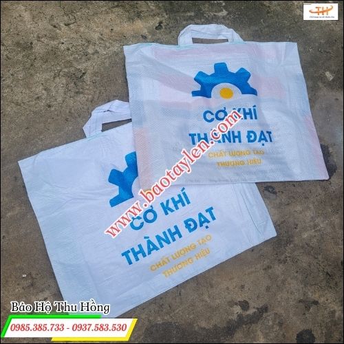 Bao tải có quai - bao tải quai xách đựng đồ nghề, dụng cụ. Bao tải có quai - bao tải quai xách đựng đồ nghề, dụng cụ.