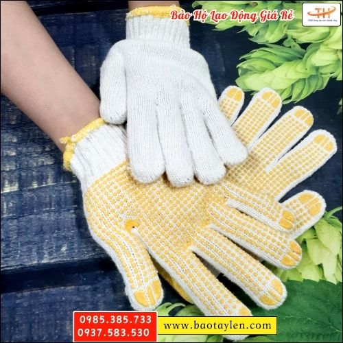 Bao tay bảo hộ lao động hạt nhựa sợi len. Bao tay bảo hộ lao động hạt nhựa sợi len.