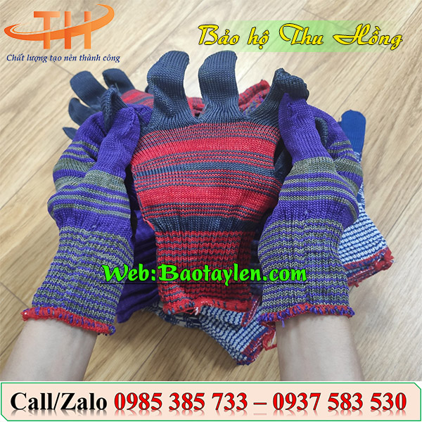 >Găng tay co dãn thông thoáng khi sử dụng< >Găng tay co dãn thông thoáng khi sử dụng<
