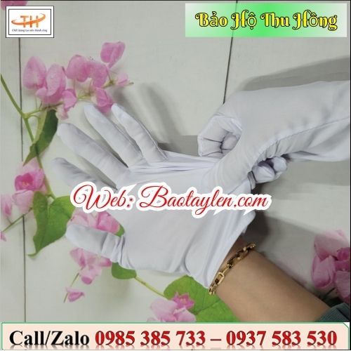 ►Dễ sử dụng, ôm tay, linh hoạt cho đôi bàn tay khi sử dụng. ►Dễ sử dụng, ôm tay, linh hoạt cho đôi bàn tay khi sử dụng.