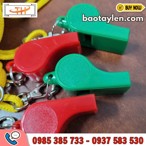Còi thổi bằng nhựa đa dạng màu sắc Còi thổi bằng nhựa đa dạng màu sắc