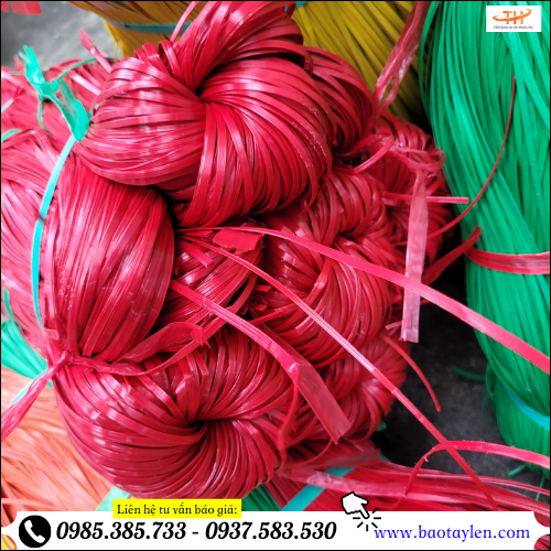 Dây cứng, chắc chắn, chịu lực mài mòn cao.