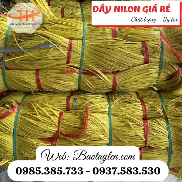 >>Dây nilon buộc hàng, dây dứa giá sỉ rẻ tại TpHCM. >>Dây nilon buộc hàng, dây dứa giá sỉ rẻ tại TpHCM.