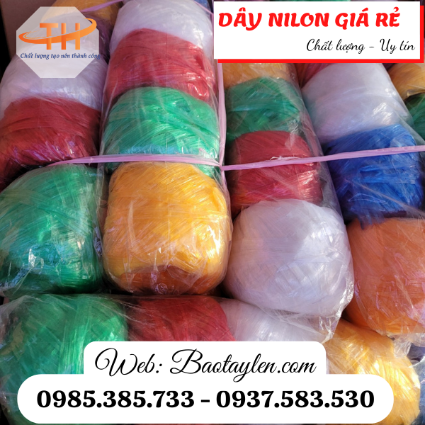 Dây nilon nem cuộn nhỏ. Dây nilon nem cuộn nhỏ.