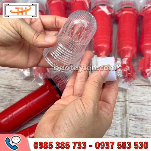 Đèn chớp tàu ghe thiết kế đơn giản, sử dụng dễ dàng Đèn chớp tàu ghe thiết kế đơn giản, sử dụng dễ dàng