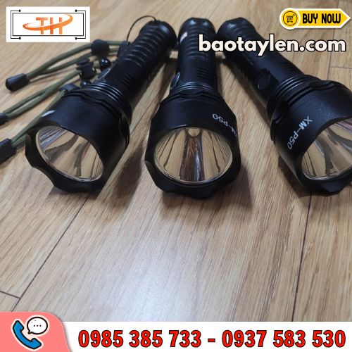 Đèn pin cầm tay có thiết kế dây treo tiện lợi Đèn pin cầm tay có thiết kế dây treo tiện lợi