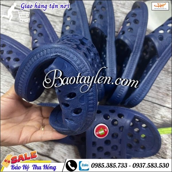 Dép lỗ thoát nước, dép đi trong nhà vệ sinh. Dép lỗ thoát nước, dép đi trong nhà vệ sinh.