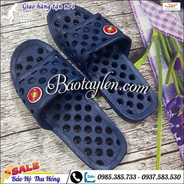 Dép có lỗ đi trong nhà tắm giá rẻ. Dép có lỗ đi trong nhà tắm giá rẻ.