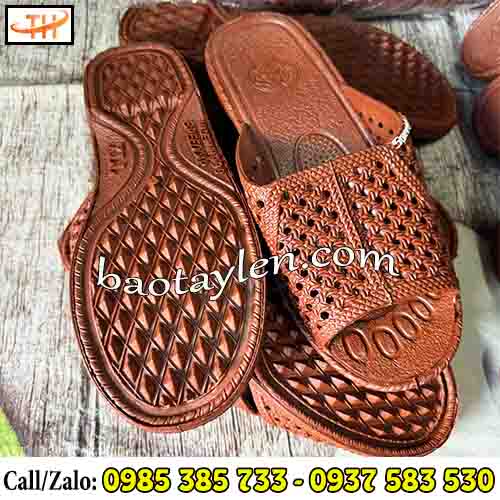 Dép nhựa tổ ong thiết kế đế chống trơn trượt Dép nhựa tổ ong thiết kế đế chống trơn trượt