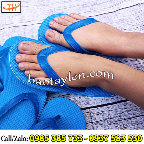 Dép xốp xỏ ngón dễ mang, dễ tháo, siêu nhẹ Dép xốp xỏ ngón dễ mang, dễ tháo, siêu nhẹ