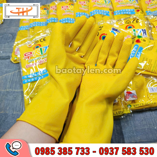 Găng tay cao su Đông Cầu Vòng Combi thiết kế nhám nhẹ ở lòng bàn tay, tăng khả năng cầm nắm Găng tay cao su Đông Cầu Vòng Combi thiết kế nhám nhẹ ở lòng bàn tay, tăng khả năng cầm nắm