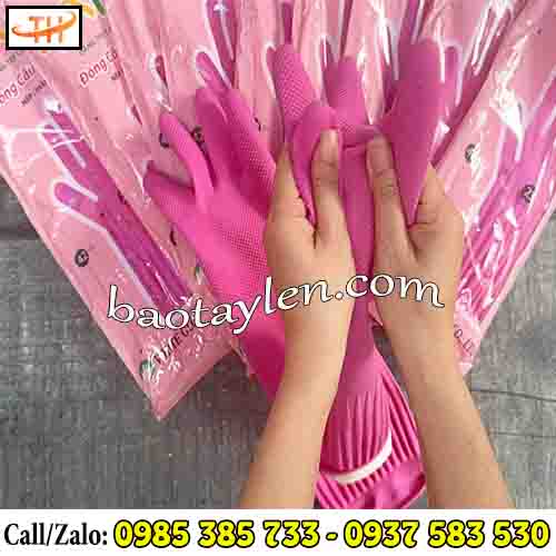 Găng tay cao su Đông Cầu Vồng màu hồng dài chất liệu cao su dày, bền Găng tay cao su Đông Cầu Vồng màu hồng dài chất liệu cao su dày, bền