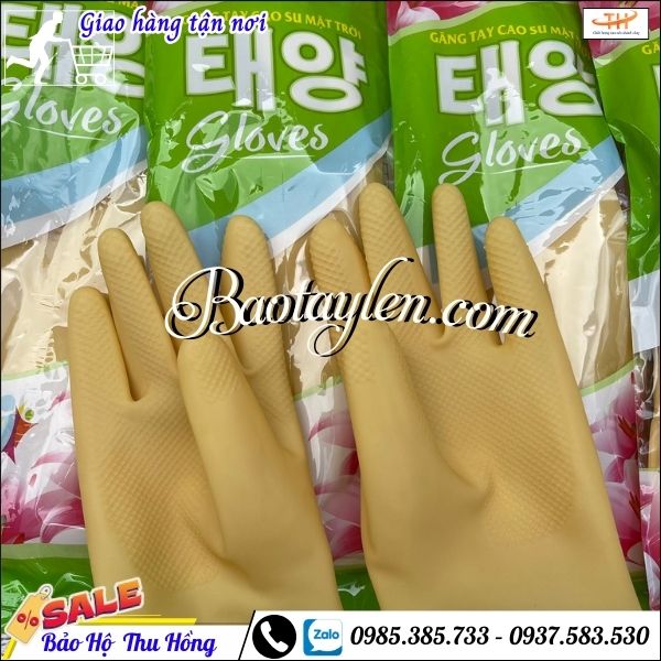 Găng tay cao su chống trơn. Găng tay cao su chống trơn.