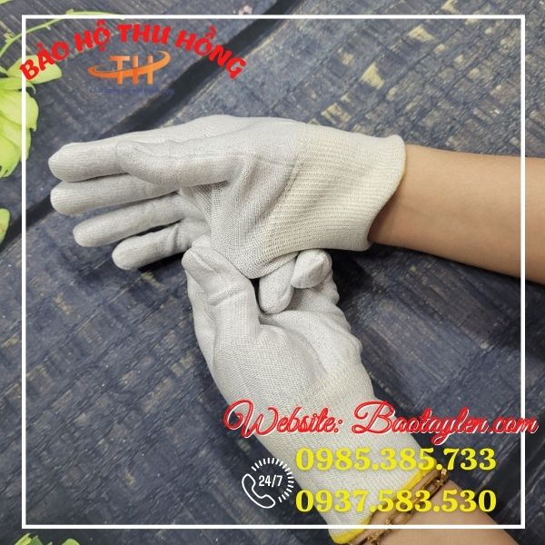 >>Găng tay có độ co dãn cao, ôm sát tay linh hoạt khi cử động. >>Găng tay có độ co dãn cao, ôm sát tay linh hoạt khi cử động.