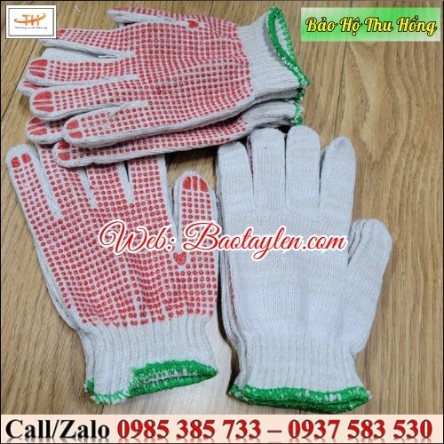 Găng tay len hạt nhựa bảo hộ lao động màu đỏ. Găng tay len hạt nhựa bảo hộ lao động màu đỏ.