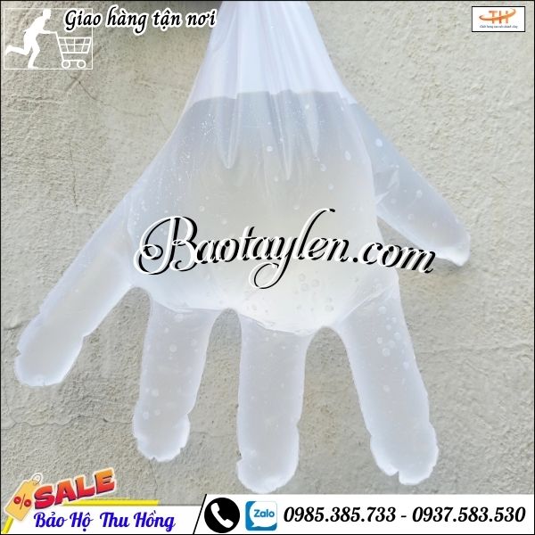 Găng tay nilon dùng một lần. Găng tay nilon dùng một lần.