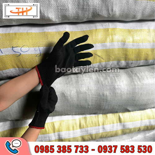 Găng tay sợi poly màu đen 50g vừa vặn tay khi đeo Găng tay sợi poly màu đen 50g vừa vặn tay khi đeo