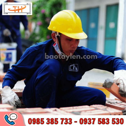 Găng tay vải bạt được dùng phổ biến trong các ngành nghề lao động Găng tay vải bạt được dùng phổ biến trong các ngành nghề lao động