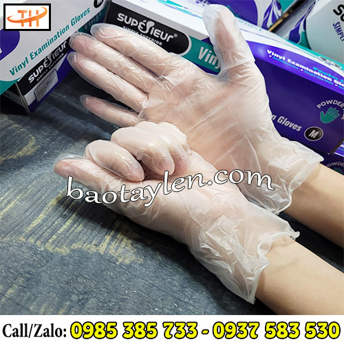 Găng tay vinyl trong suốt không bột co giãn tốt, phù hợp nhiều cỡ tay Găng tay vinyl trong suốt không bột co giãn tốt, phù hợp nhiều cỡ tay