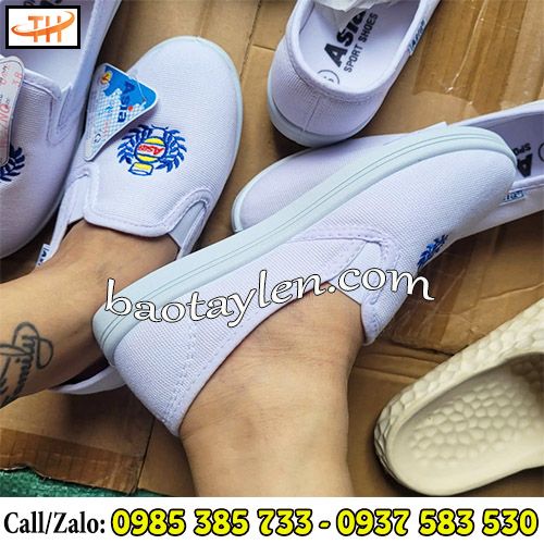 Giày lười Asia trắng mang nhẹ, thoáng chân Giày lười Asia trắng mang nhẹ, thoáng chân