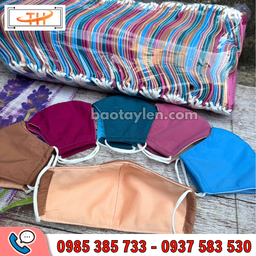 Khẩu trang vải cotton thiết kế ôm gọn mặt khi đeo Khẩu trang vải cotton thiết kế ôm gọn mặt khi đeo