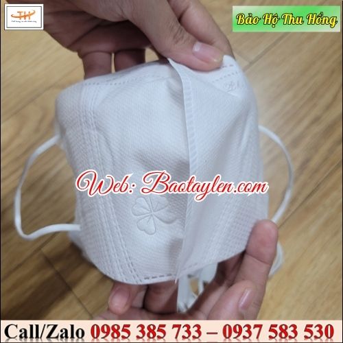 Bề mặt mềm mịn, thoáng khí tốt, dây đeo co dãn thoải mái. Bề mặt mềm mịn, thoáng khí tốt, dây đeo co dãn thoải mái.