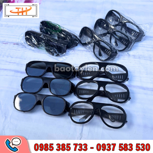Mua kính bảo hộ DKT tại Thu Hồng Mua kính bảo hộ DKT tại Thu Hồng