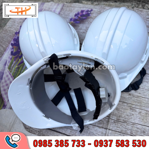 Nón bảo hộ trắng Thùy Dương thiết kế đơn giản, gọn nhẹ Nón bảo hộ trắng Thùy Dương thiết kế đơn giản, gọn nhẹ